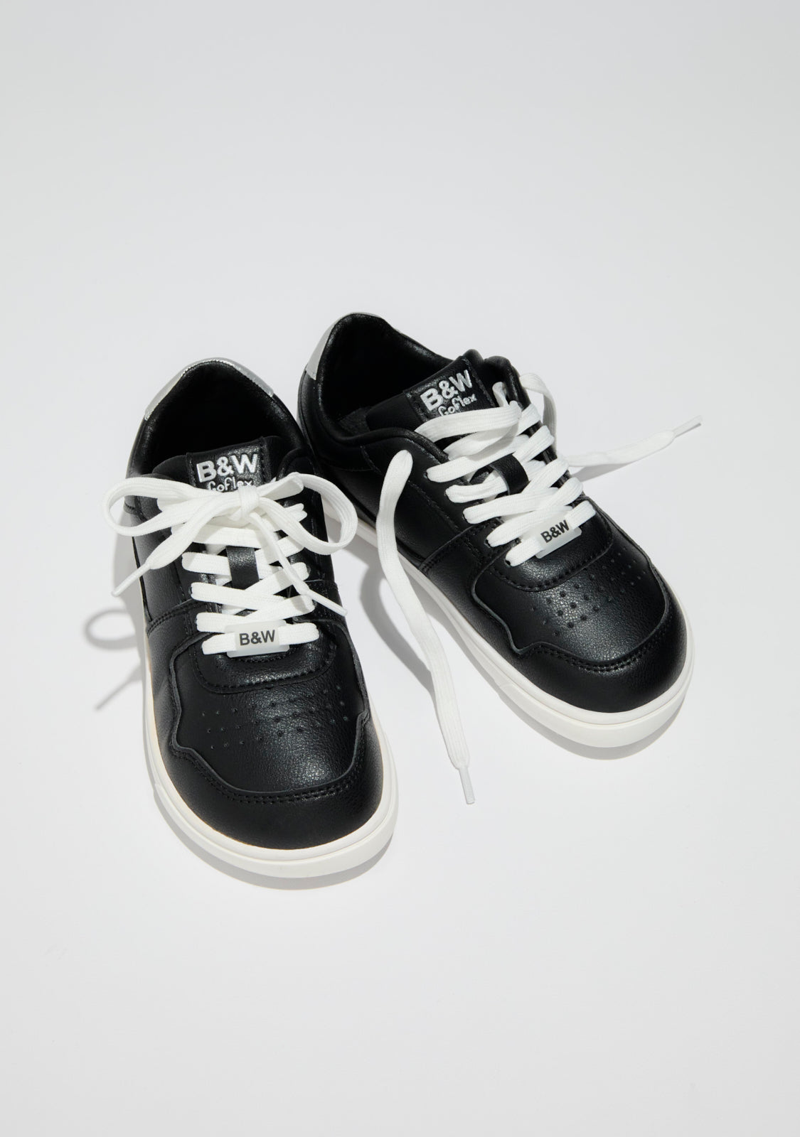 Black Goflex Barefoot Low Sneakers