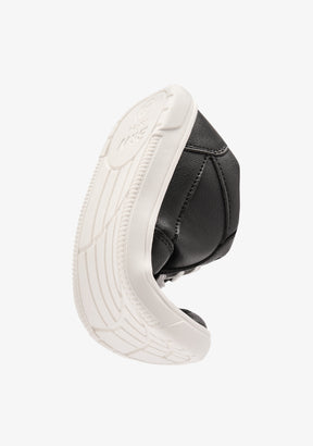 Black Goflex Barefoot Low Sneakers