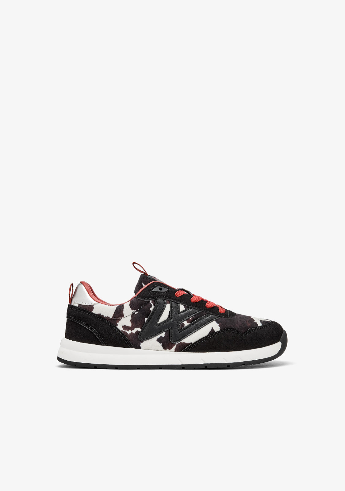 Sneakers Barefoot Cow