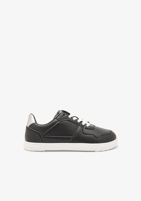 Black Goflex Low Sneakers