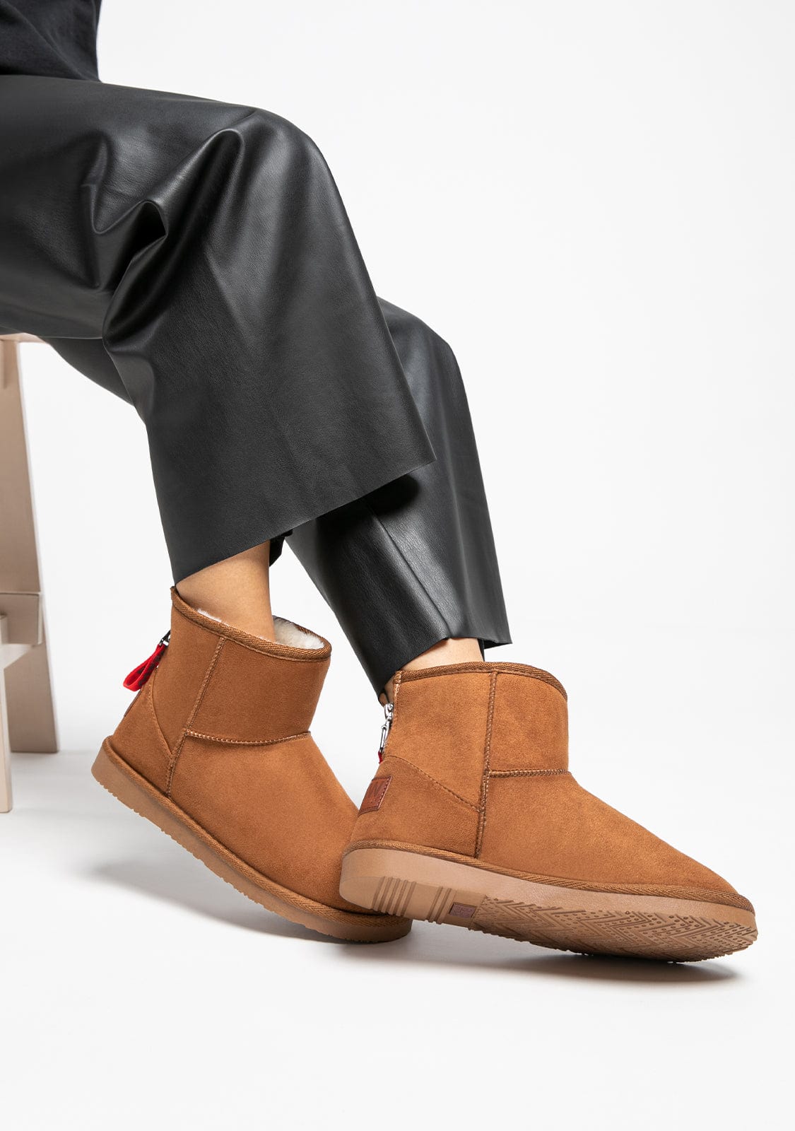 Camel Australian Boots Water Repellent