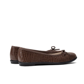Flats Harmon Brown