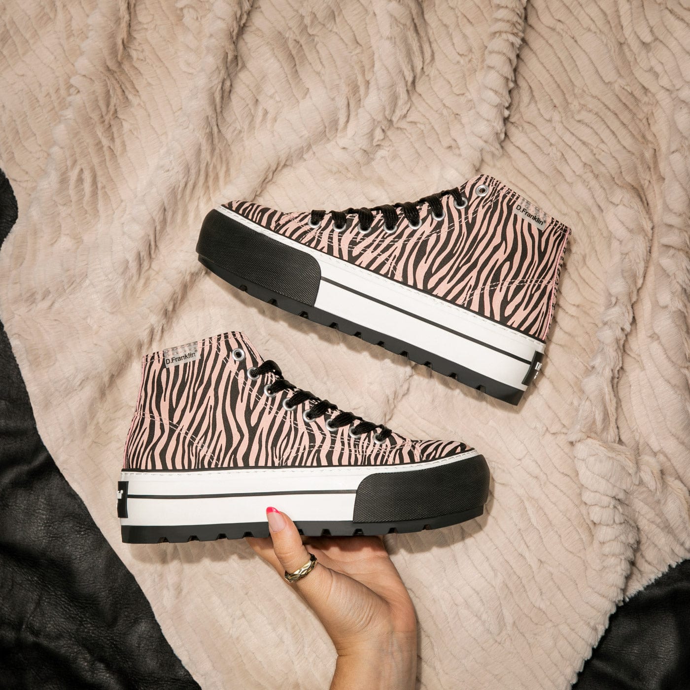 One Way Platform Zebra Pink