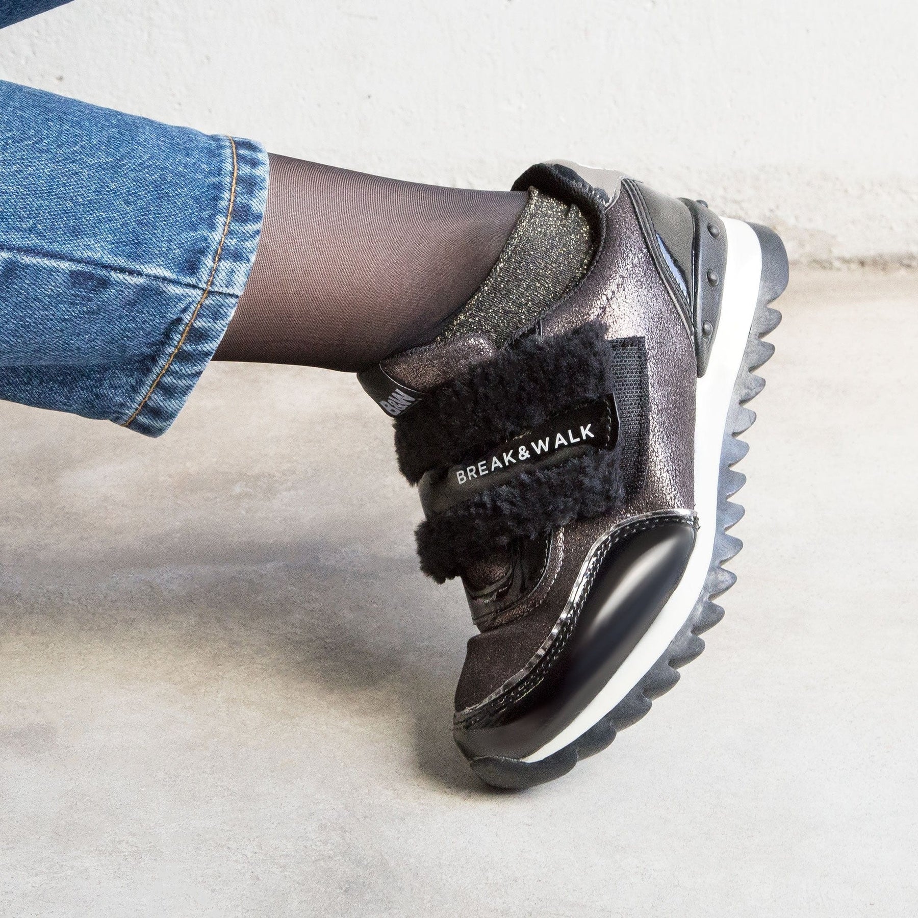 Sneakers Sziget Black Strip